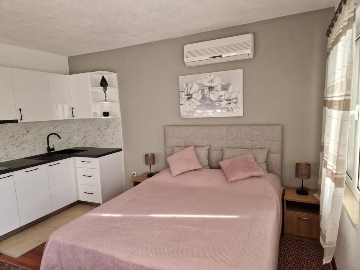 Apartments Ozrenka ทูแชพี ภายนอก รูปภาพ